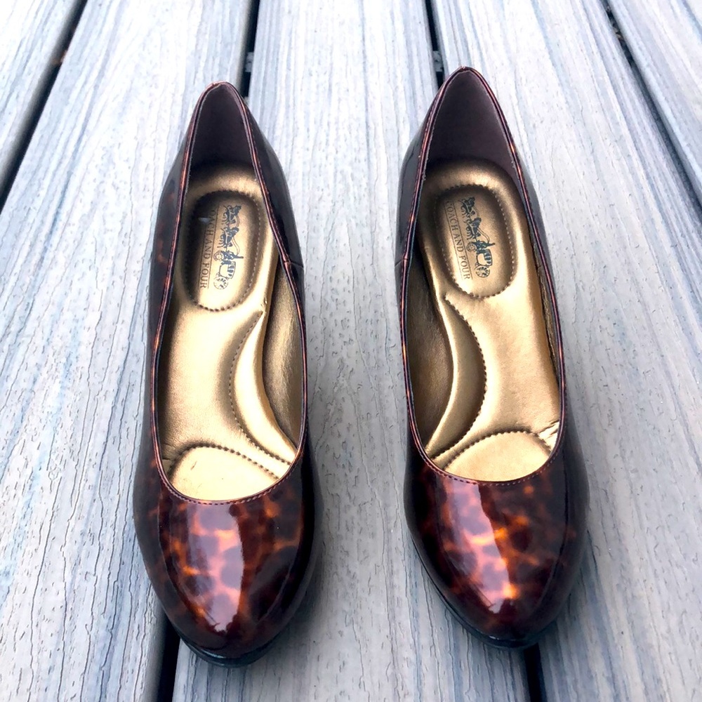 Coach and four NEW shiny patent leather leopard cheetah print heels brown gold - Picture 4 of 11